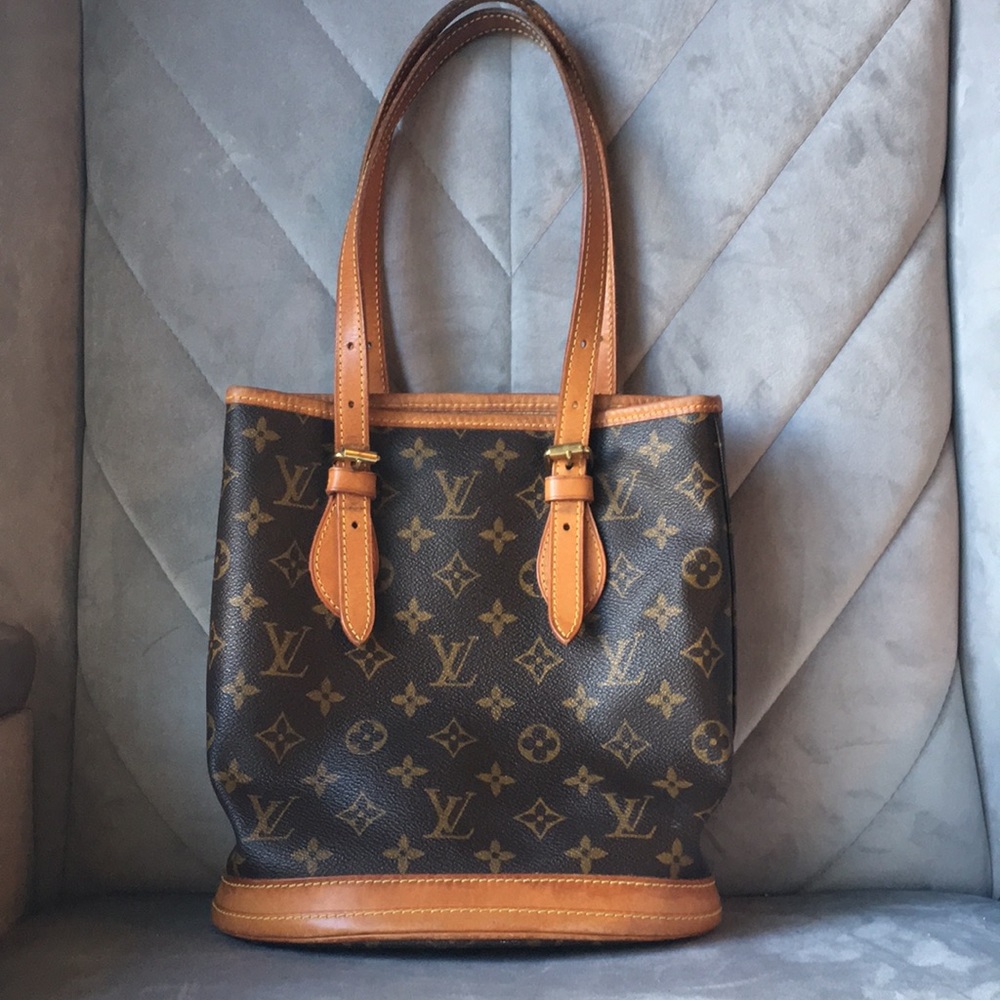 Luis Vuitton Vintage Bucket PM Beautiful Condition